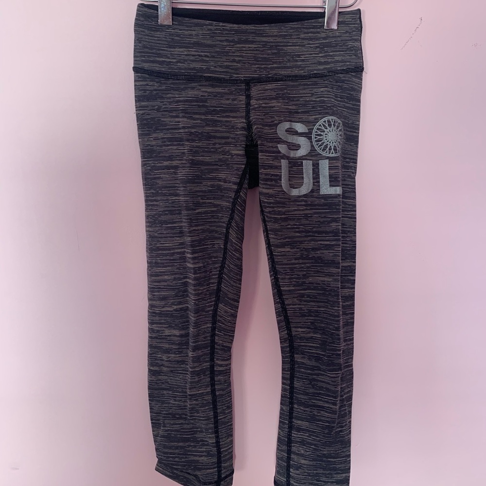 (SOUL CYCLE X LULULEMON) leggings